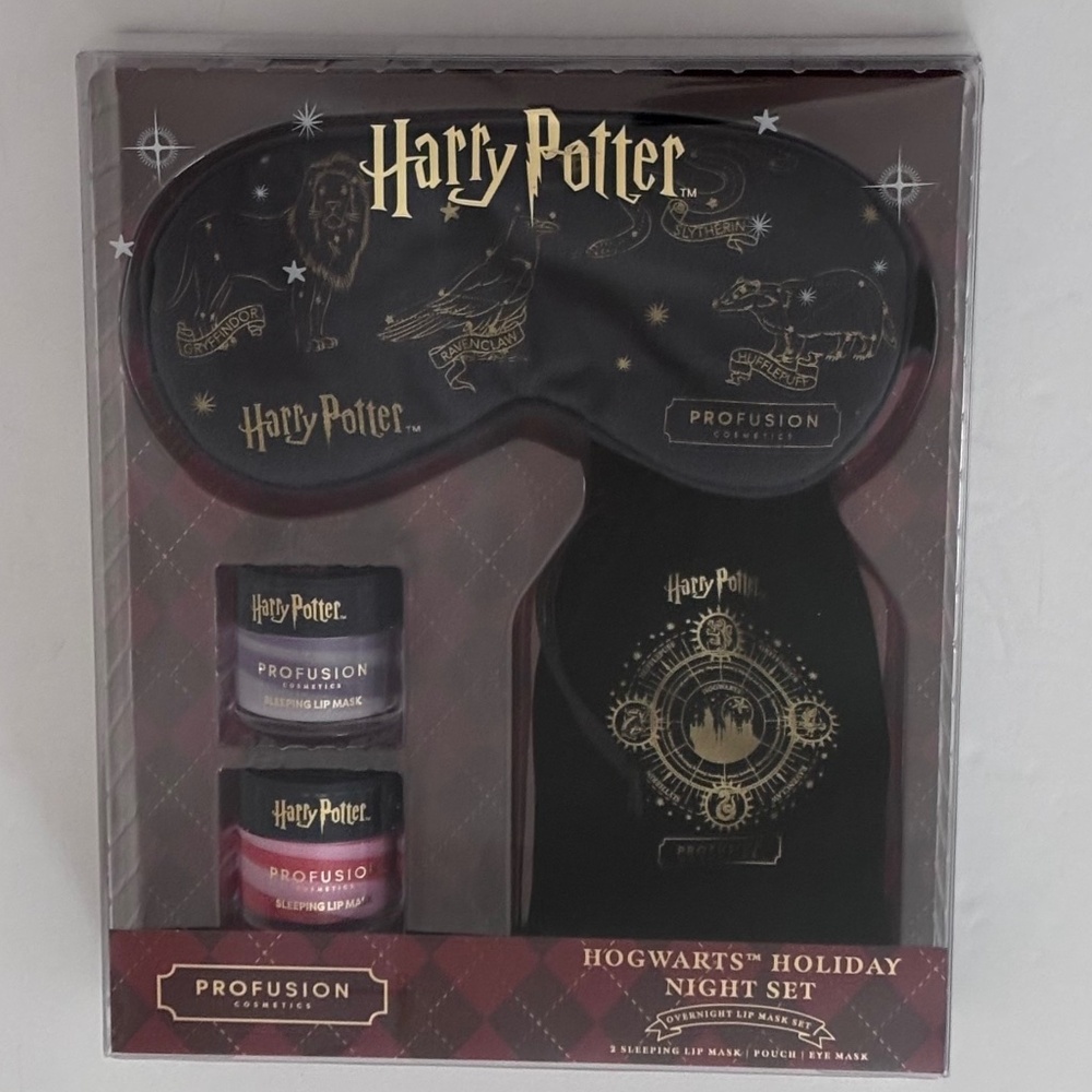 Harry Potter Profusion Cosmetics Hogwarts Holiday Night Set Lip & Eye Mask/Pouch